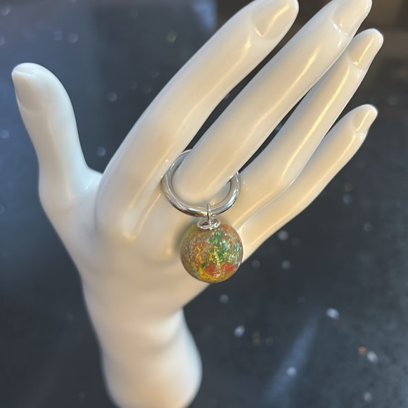 NWT Burberry Resin Ball Ring - Picture 3 of 5